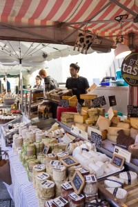 Käse und Antipasti